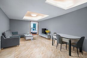 YOYO International Apartment