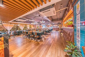 YOYO International Apartment