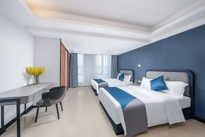 YOYO International Apartment