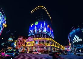 YOYO International Apartment