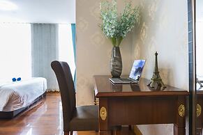 YOYO International Apartment