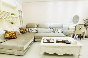 YOYO International Apartment