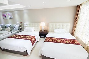 YOYO International Apartment