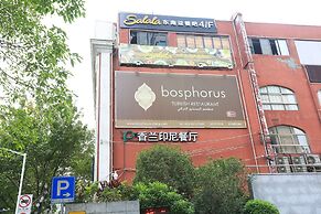 YOYO International Apartment