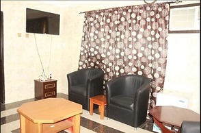 Cute Villa Hotel and Suites