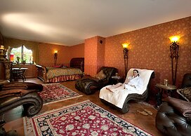 Landhaus & Burg Hotel Romantik