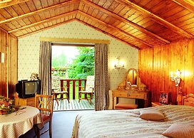 Landhaus & Burg Hotel Romantik