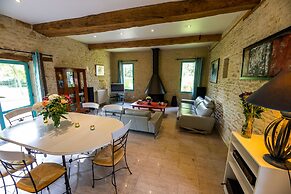 Maison d'Hôtes La Ferme de L'Oudon & Spa