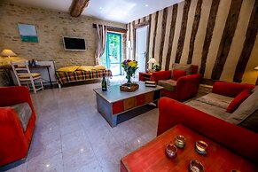 Maison d'Hôtes La Ferme de L'Oudon & Spa