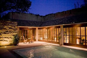 Château Latour Segur Suites & Spa