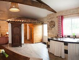 Château Latour Segur Suites & Spa