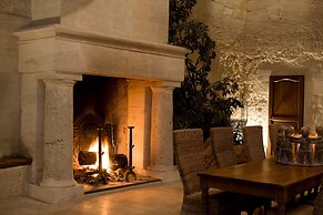 Château Latour Segur Suites & Spa