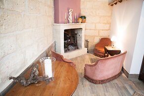 Château Latour Segur Suites & Spa