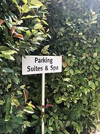 Château Latour Segur Suites & Spa