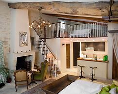 Château Latour Segur Suites & Spa