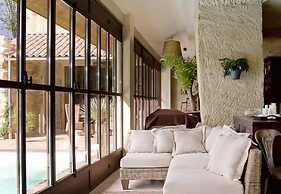 Château Latour Segur Suites & Spa