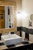 Château Latour Segur Suites & Spa