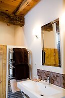 Château Latour Segur Suites & Spa