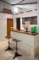 Château Latour Segur Suites & Spa