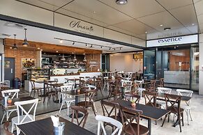 Essence Suites Taringa