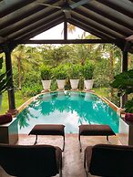 Casa Heliconia