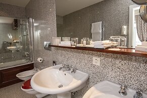 Hotel Des Trois Couronnes