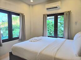 Krabi Green Hill Pool Villas