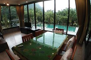 Krabi Green Hill Pool Villas