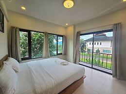 Krabi Green Hill Pool Villas