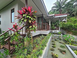Krabi Green Hill Pool Villas
