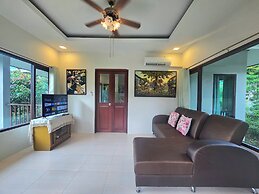 Krabi Green Hill Pool Villas