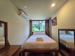 Krabi Green Hill Pool Villas