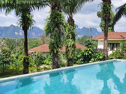 Krabi Green Hill Pool Villas