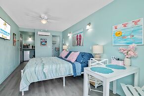 Latitude 26 Waterfront Boutique Resort - Bonita Springs