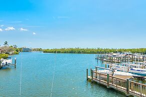 Latitude 26 Waterfront Boutique Resort - Bonita Springs