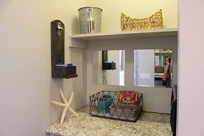 Latitude 26 Waterfront Boutique Resort - Bonita Springs