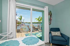 Latitude 26 Waterfront Boutique Resort - Bonita Springs