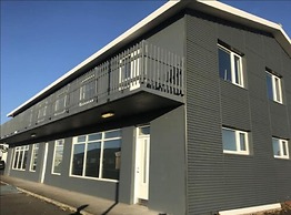 Black Beach Guesthouse