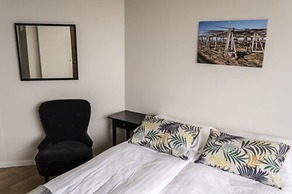 Black Beach Guesthouse