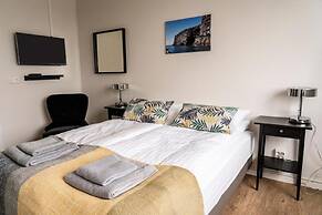 Black Beach Guesthouse