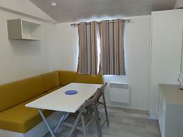 Camping Du Pont D'Avignon