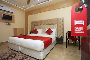 OYO 15530 Hotel G S Residency