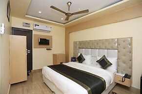 OYO 15530 Hotel G S Residency