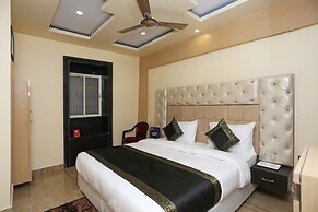 OYO 15530 Hotel G S Residency