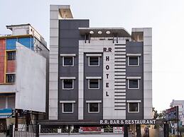 OYO 10365 Hotel RR