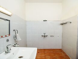 OYO 13097 Lukergunj Holidays