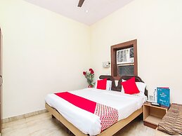 OYO 13097 Lukergunj Holidays