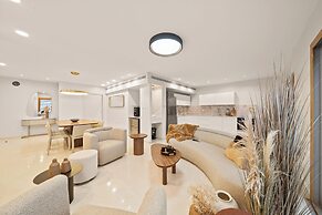 King David Court - Isrentals