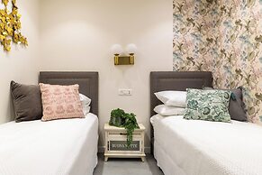 King David Court - Isrentals