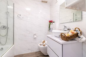 King David Court - Isrentals